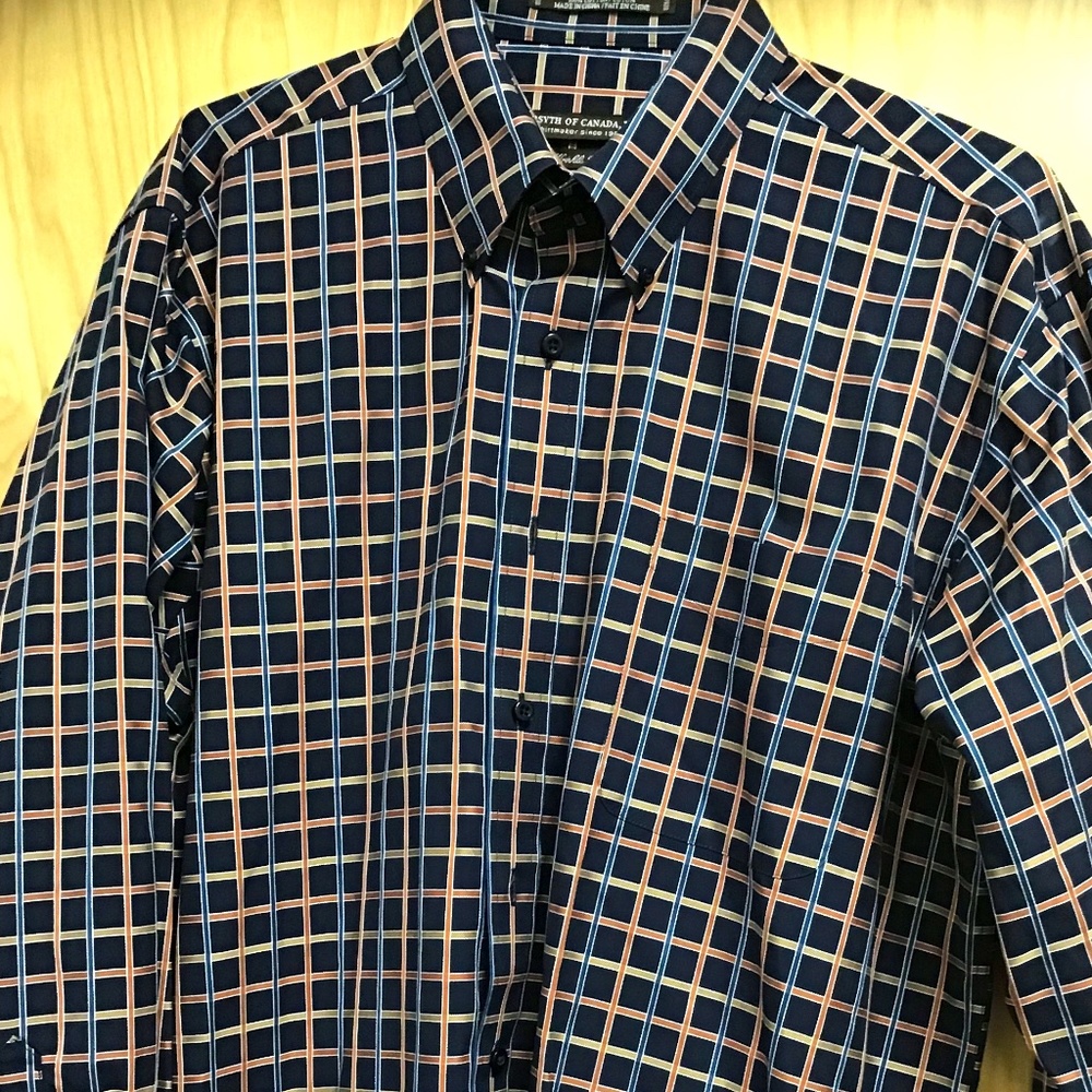 NWOT Forsyth of Canada, Inc.Wrnkle Free in Size Large